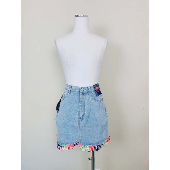 1990s Vintage Deadstock Light Wash Denim Mini Skirt / 90s Floral Jean Medium - Picture 2 of 9